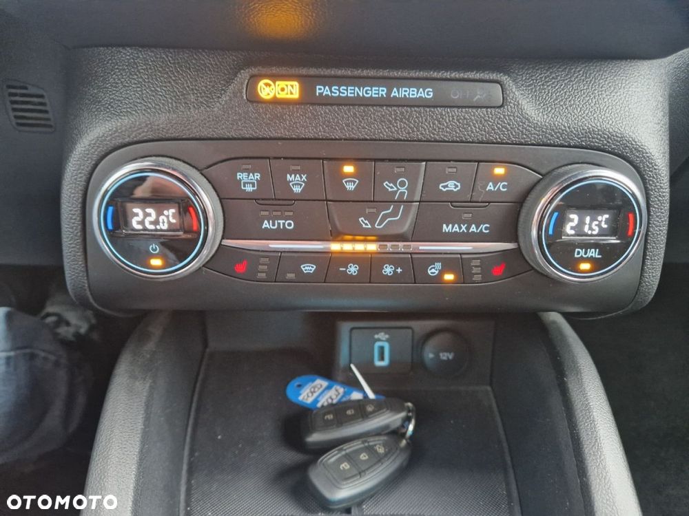 Ford Focus - 16