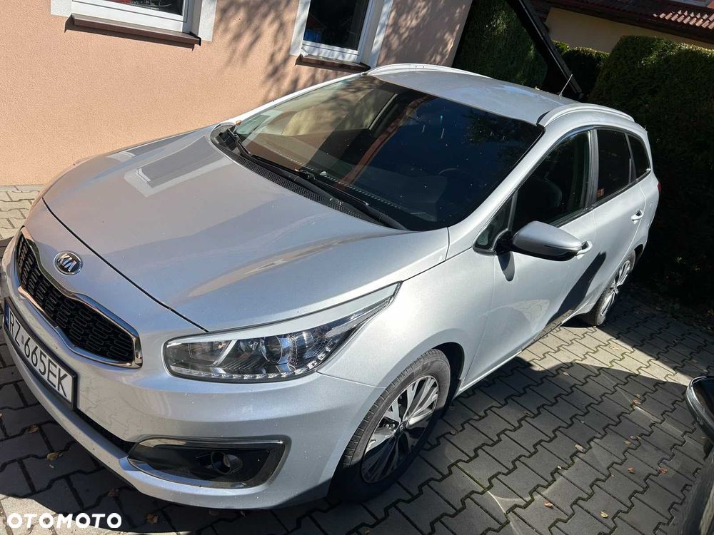 Kia Ceed - 1