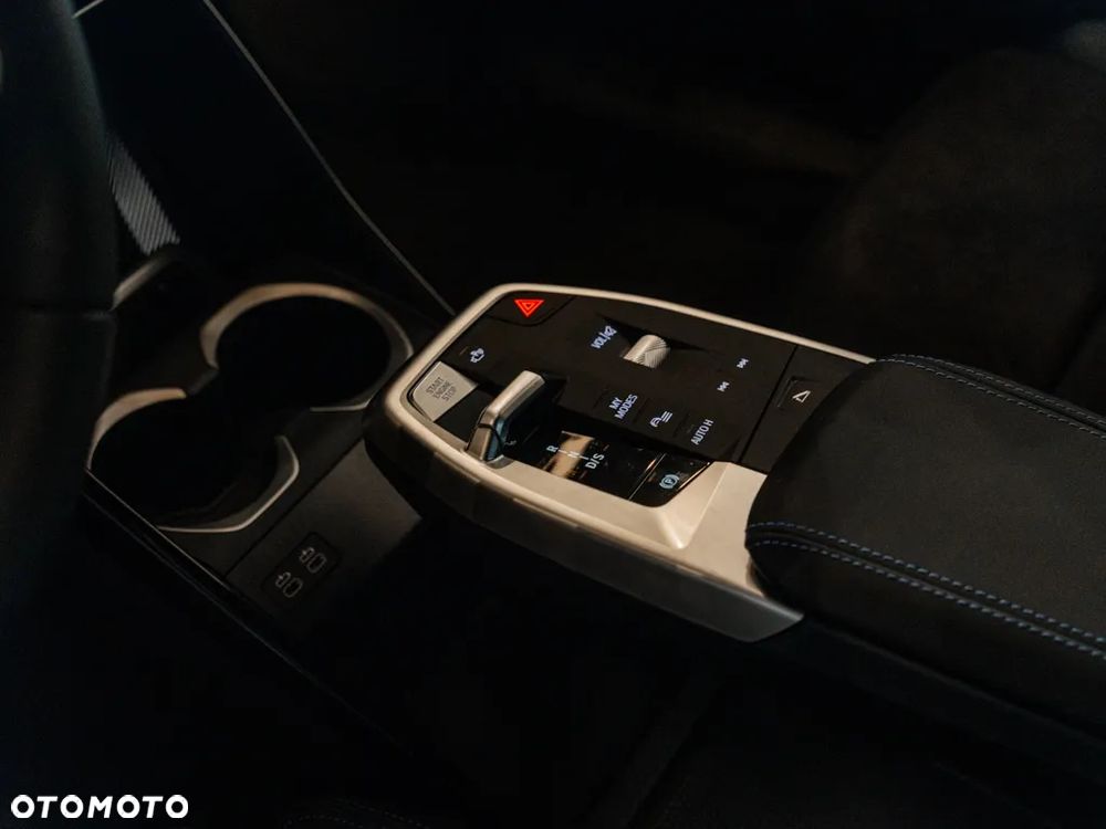 BMW X2 sDrive18d - 10