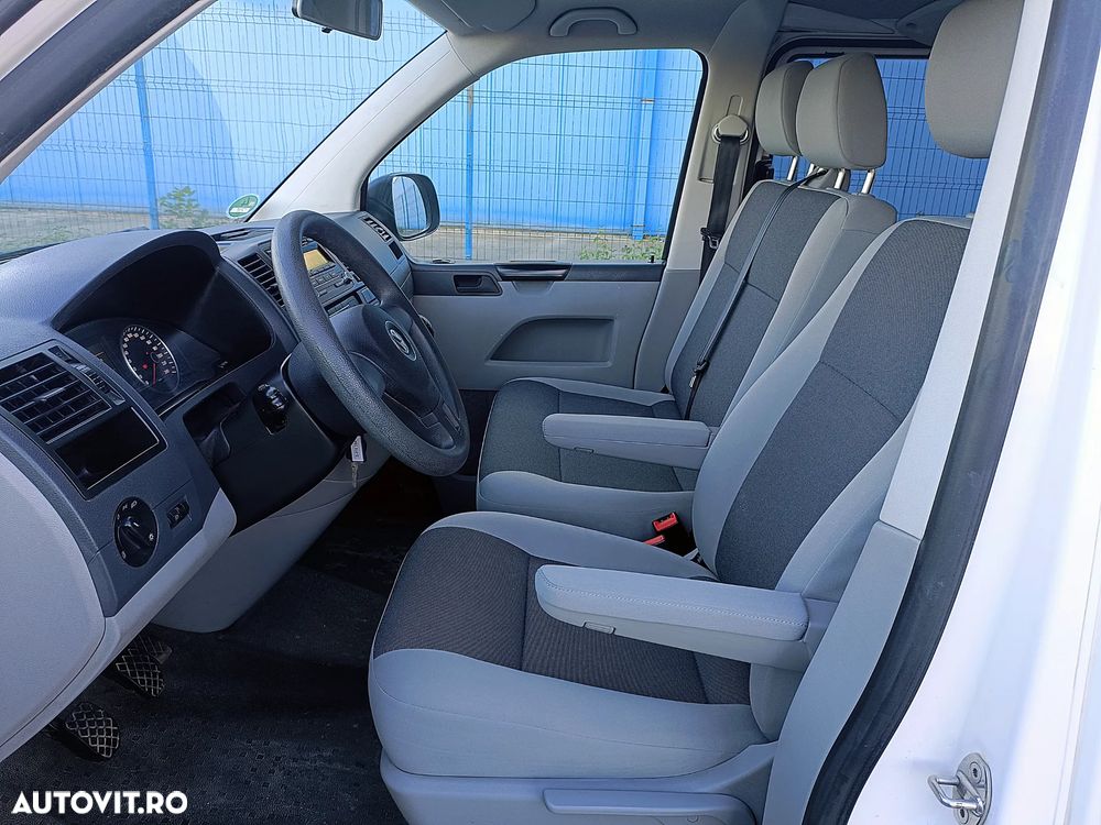 Volkswagen Transporter Caravelle Lang BMT Comfortline - 10