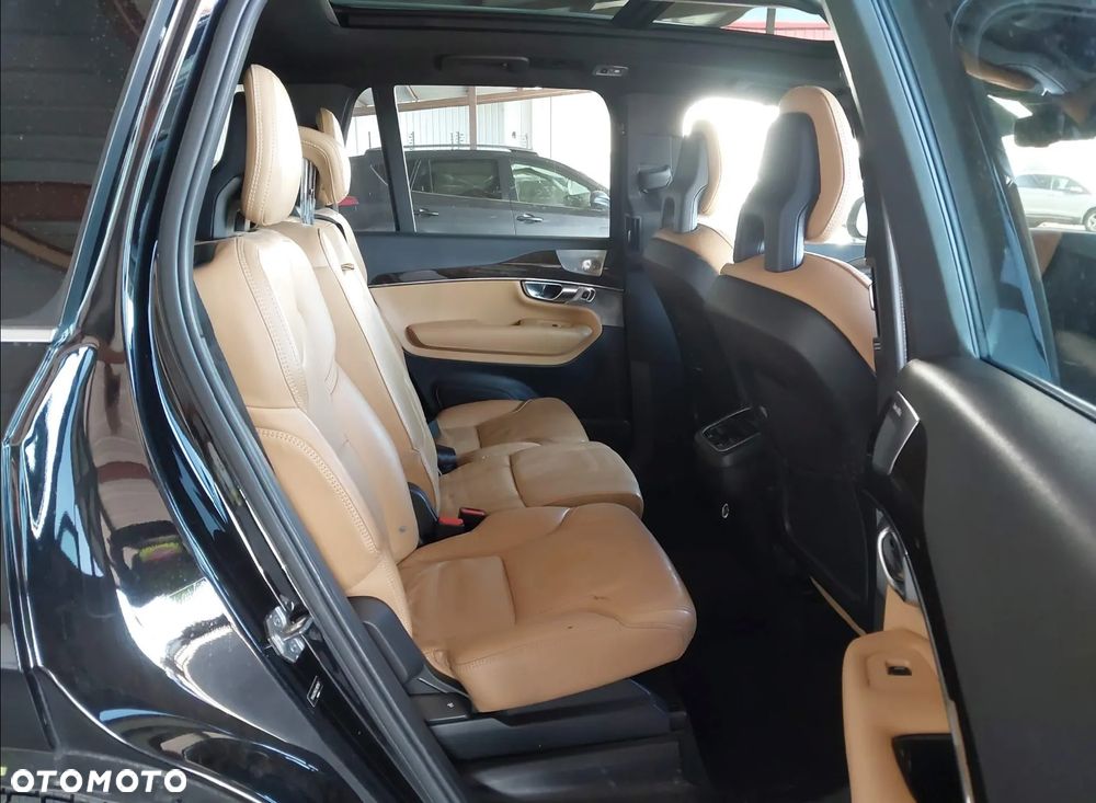Volvo XC 90 - 10