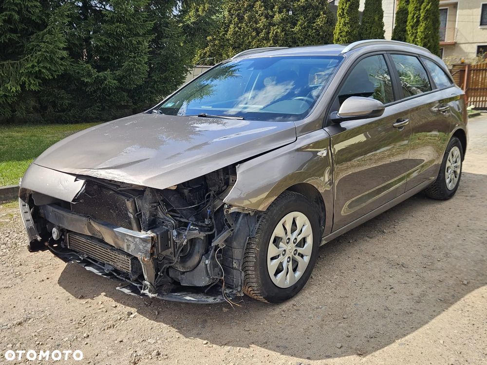 Hyundai i30 1.0 T-GDI Classic + DCT - 4