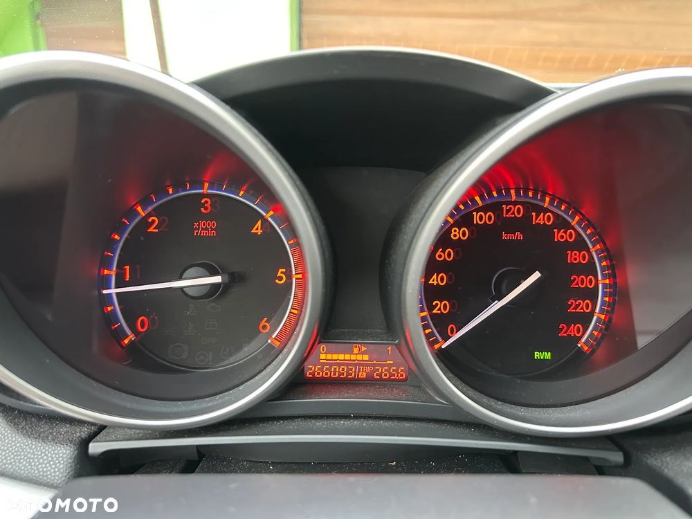 Mazda 3 2.2 MZR-CD DPF Sports-Line - 11