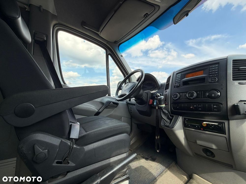 Mercedes-Benz Sprinter 516 - 16