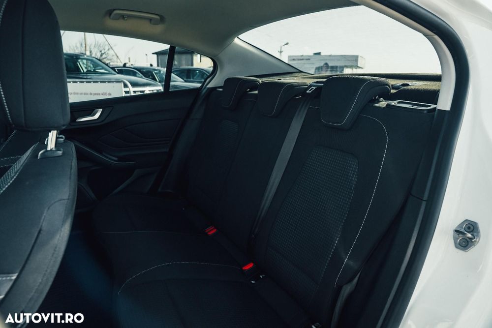 Ford Focus 1.0 EcoBoost Trend Edition - 17