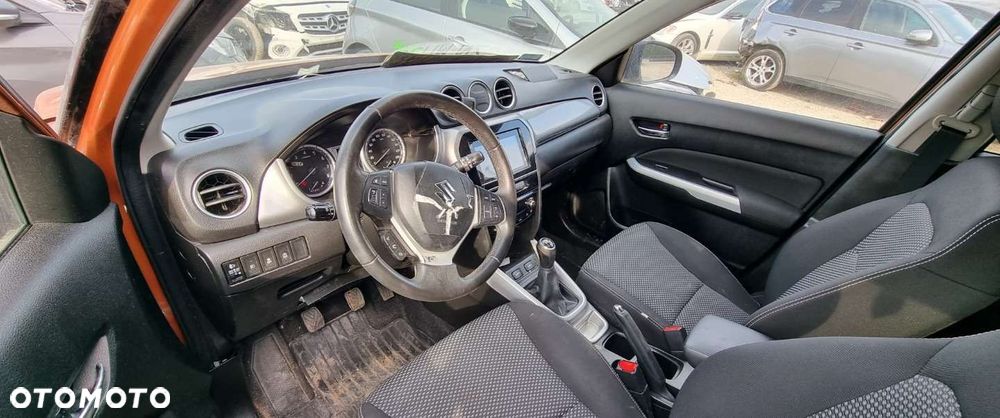 Suzuki Vitara - 11