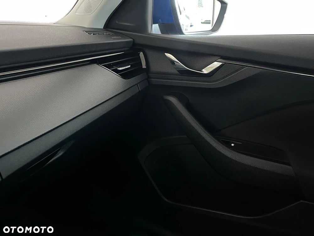 Skoda Kamiq 1.0 TSI Ambition DSG - 29