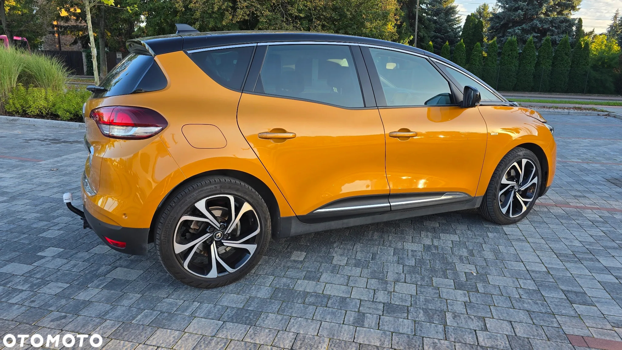 Renault Scenic 1.6 dCi Bose EDC - 11