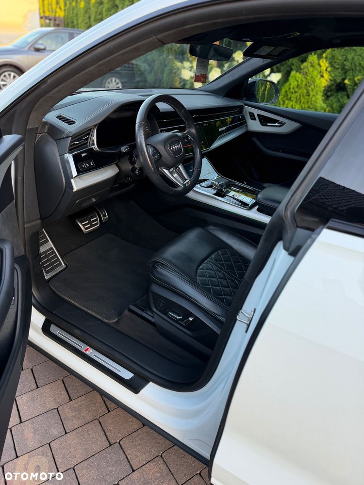 Audi Q8 55 TFSIe quattro tiptronic competition plus - 4