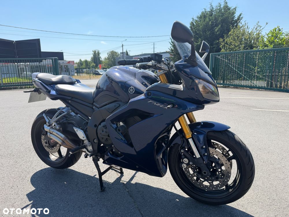 Yamaha FZ - 28