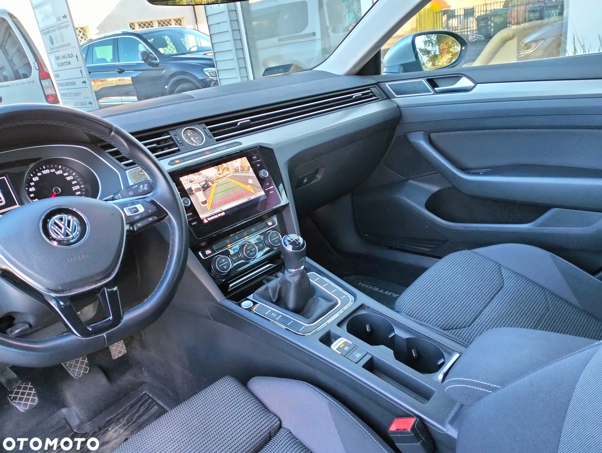 Volkswagen Arteon 2.0 TDI SCR Essence - 9