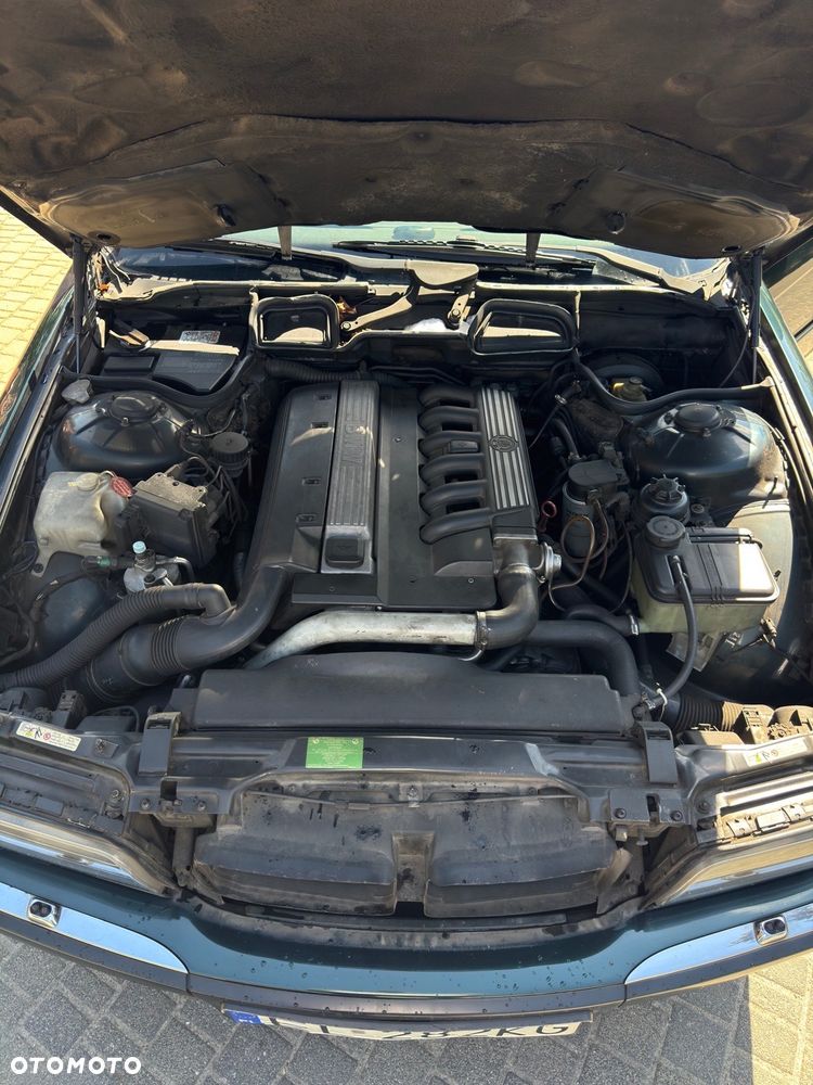 BMW Seria 7 - 12
