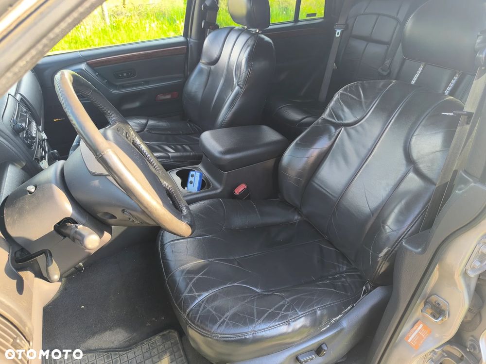 Jeep Grand Cherokee - 13