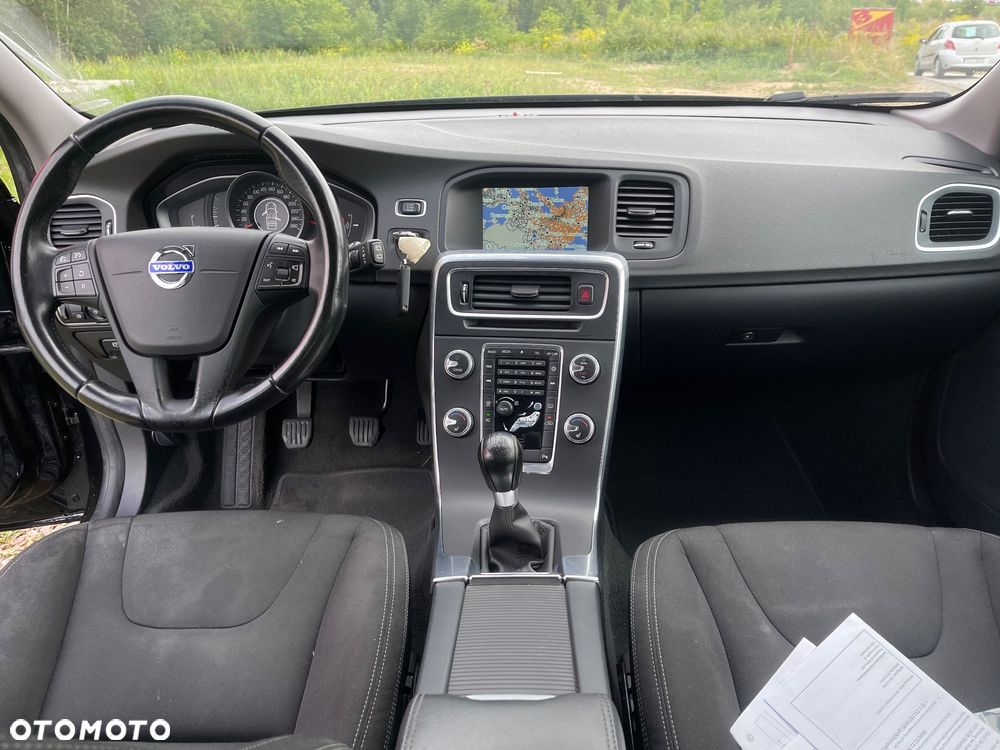 Volvo V60 D4 Edition - 16
