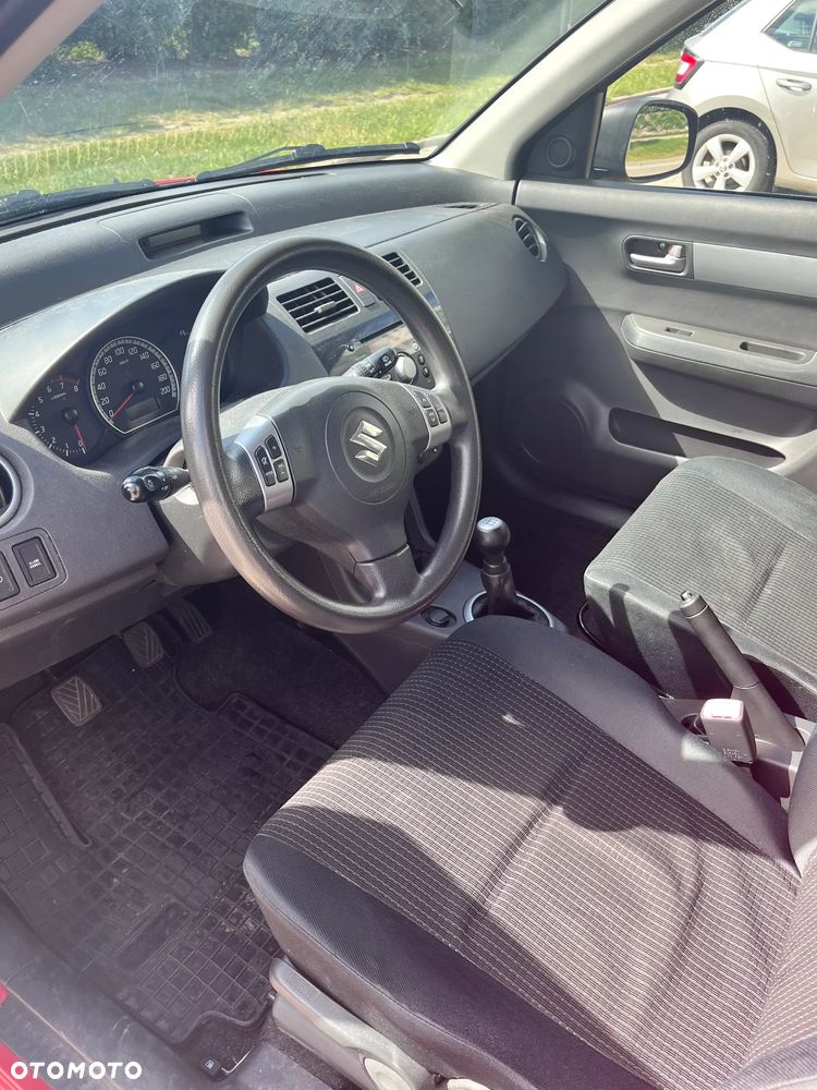 Suzuki Swift 1.3 Comfort - 4