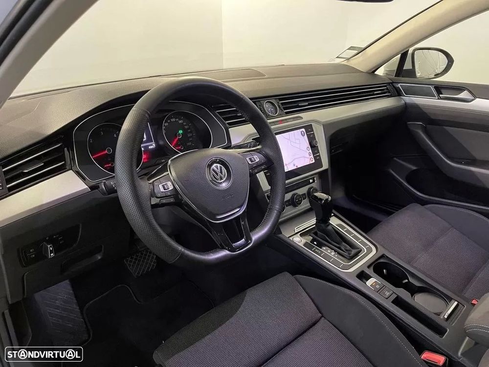 VW Passat Variant 2.0 TDI Elegance DSG - 10