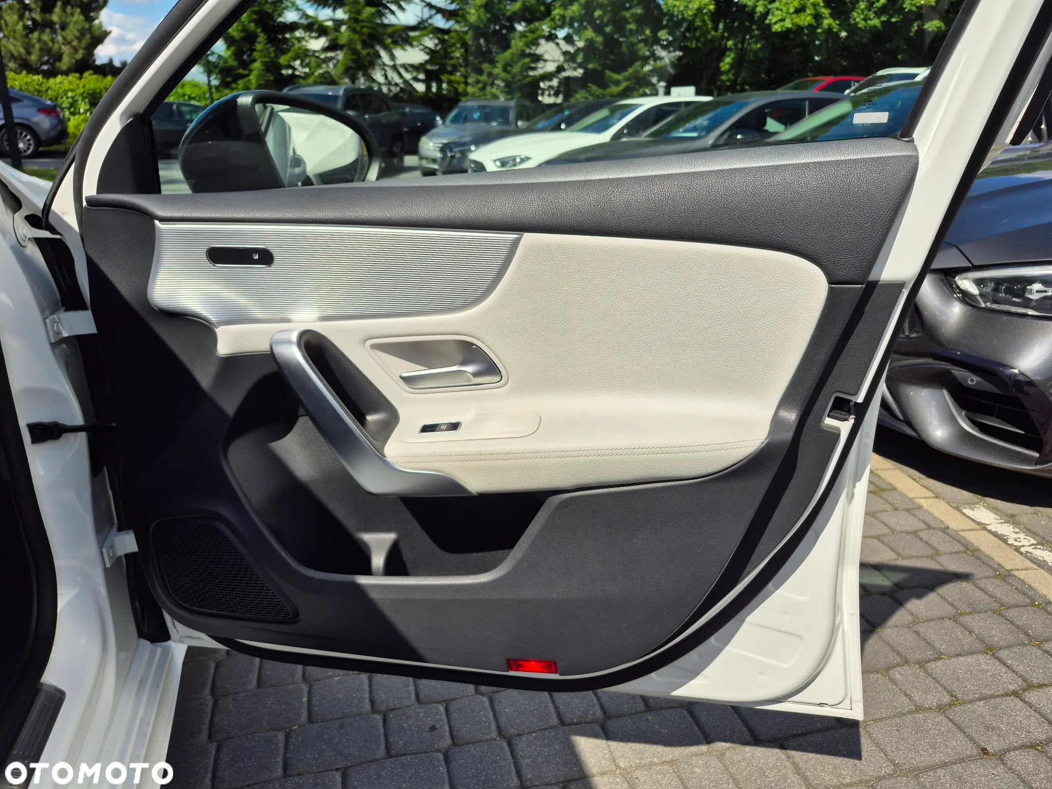 Mercedes-Benz Klasa A 250 E AMG Line 8G-DCT - 31
