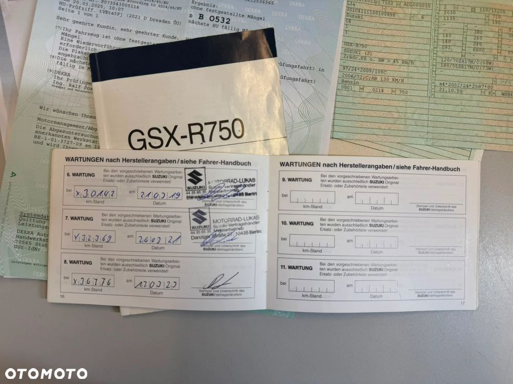 Suzuki GSX-R - 22