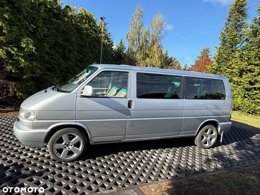 Volkswagen Caravelle - 18