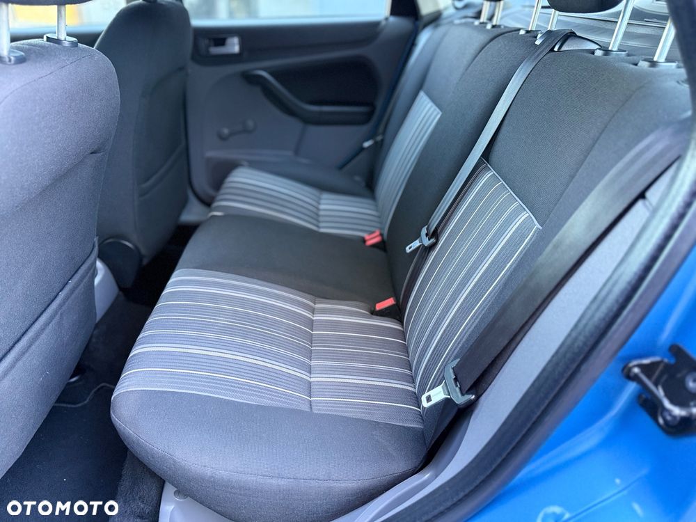 Ford Focus - 26