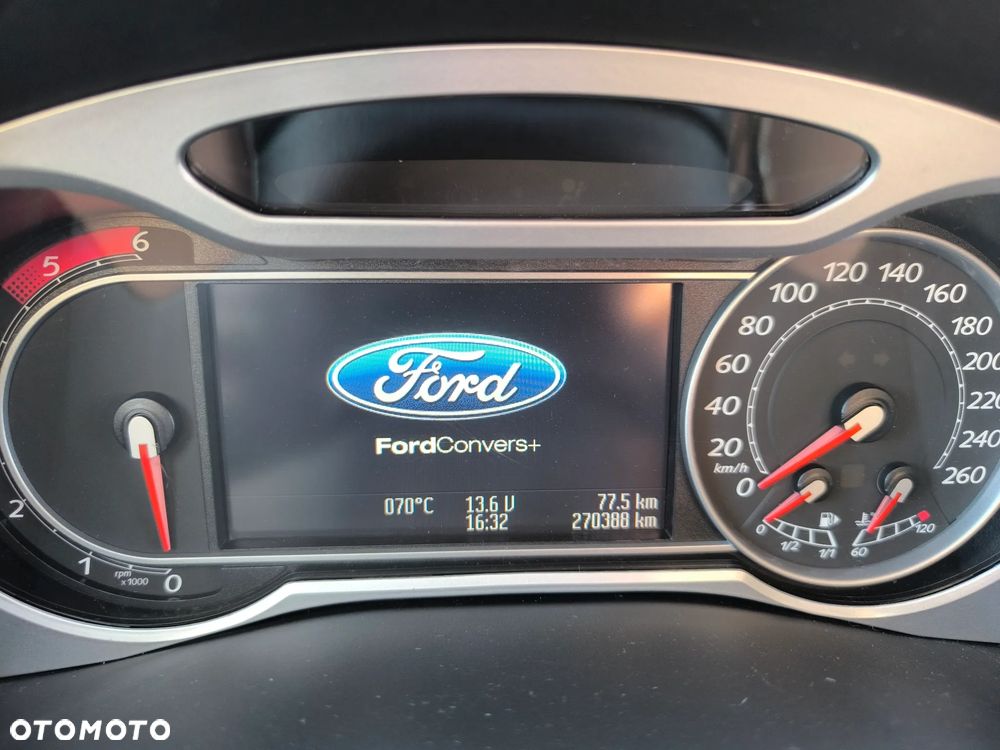 Ford Mondeo 2.0 TDCi Ghia - 19