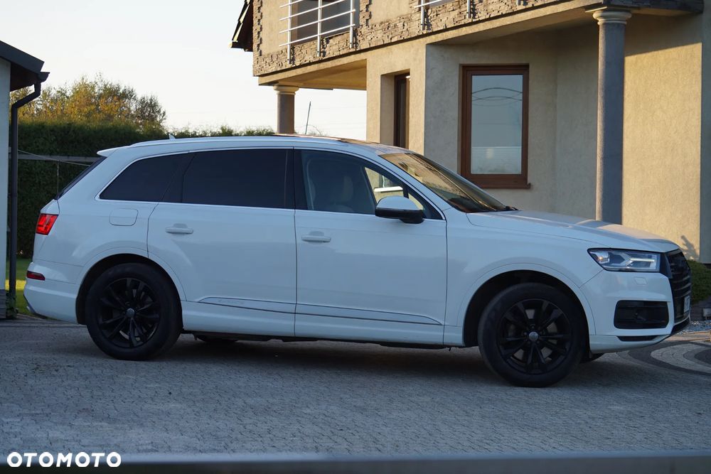 Audi Q7 - 7