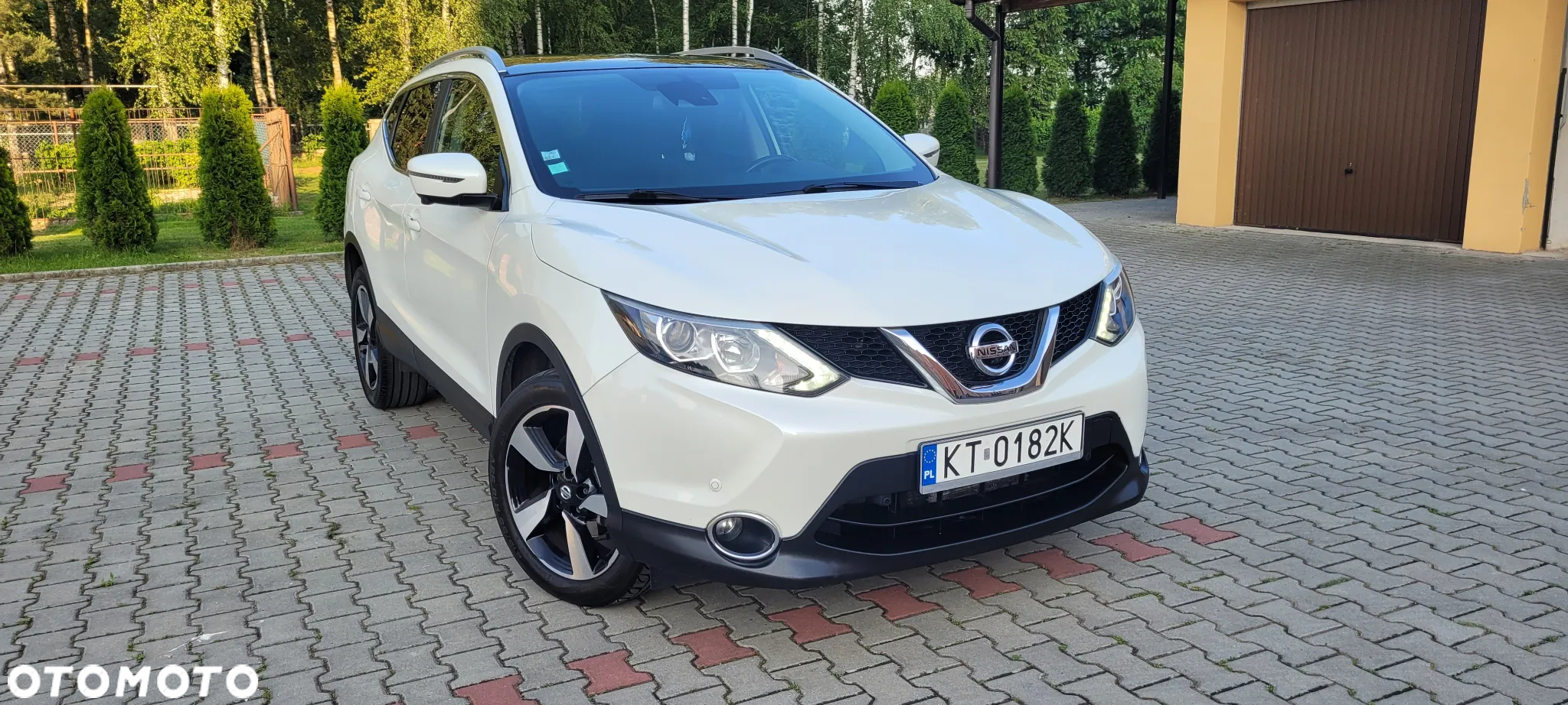 Nissan Qashqai 1.2 DIG-T Xtronic 360 - 2