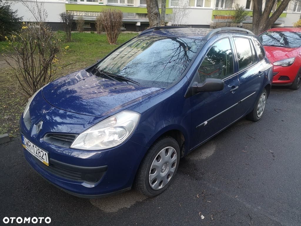 Renault Clio - 1