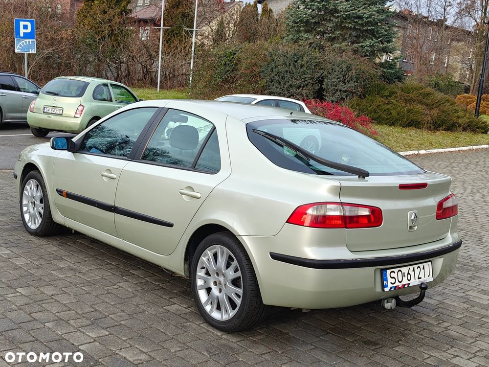 Renault Laguna 1.9 dCi Emotion - 13