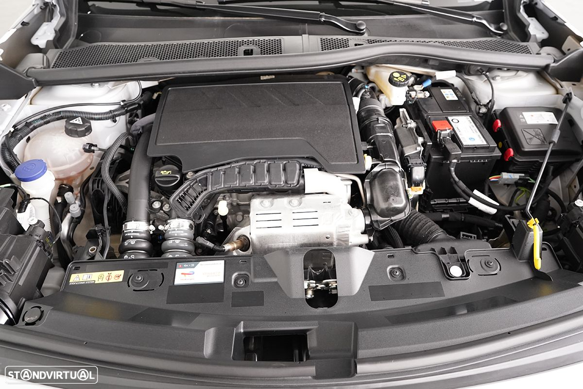 Peugeot 2008 1.2 PureTech Allure - 27