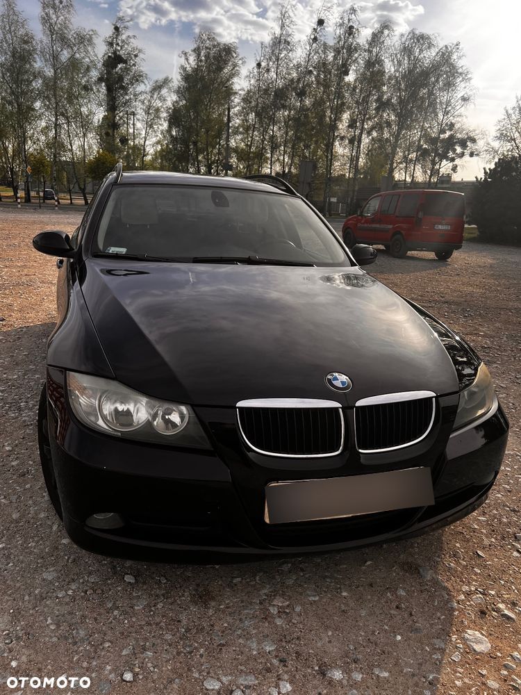 BMW Seria 3 320d Touring - 2
