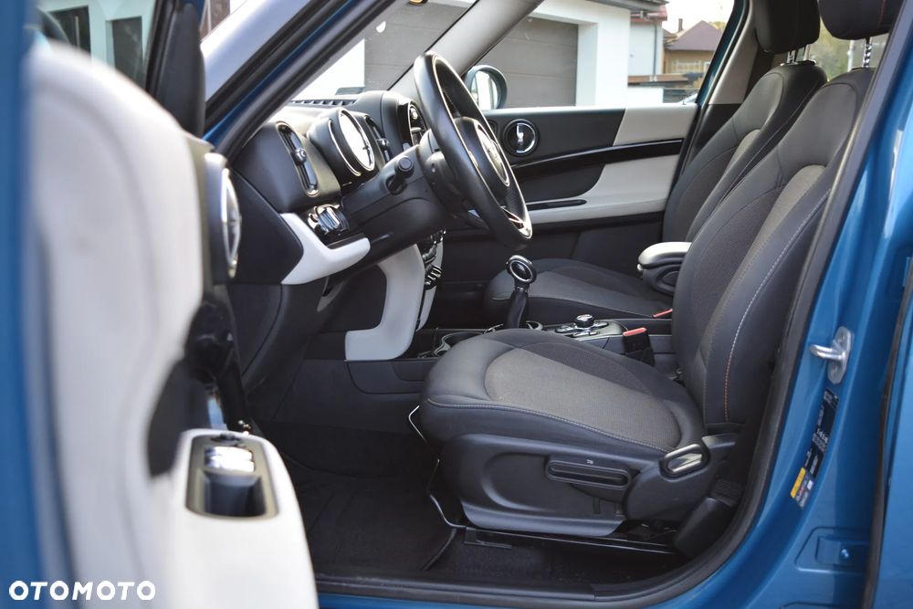 MINI Countryman Cooper SE ALL4 Shadow Edition - 14