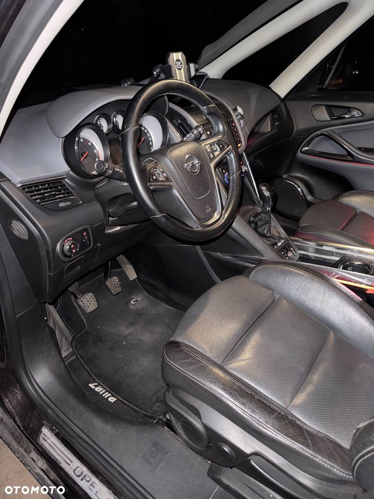 Opel Zafira 2.0 CDTI Cosmo - 17