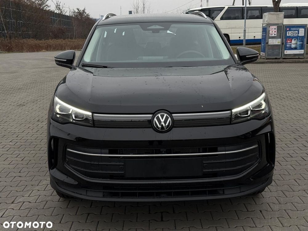 Volkswagen Tiguan - 2