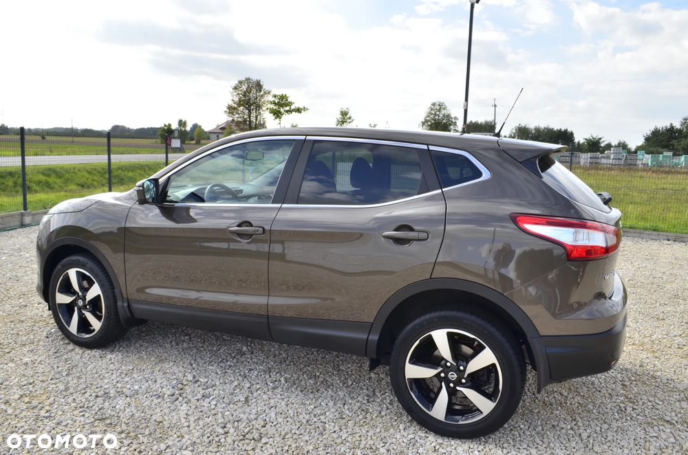 Nissan Qashqai 1.6 DIG-T N-Tec - 16