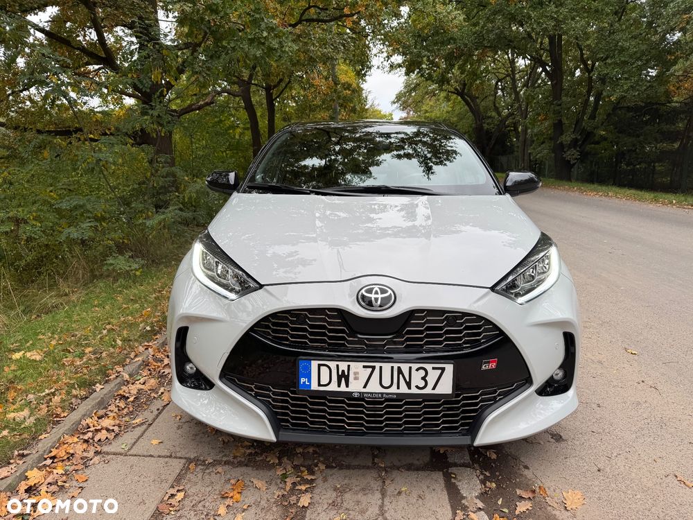 Toyota Yaris - 10