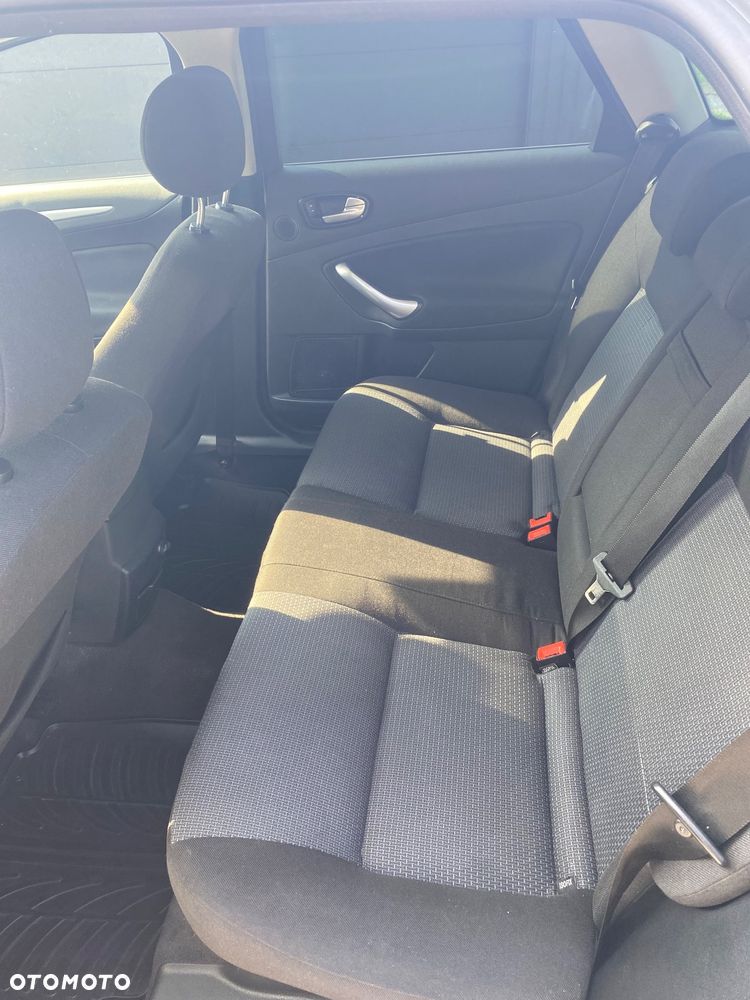Ford Mondeo - 7