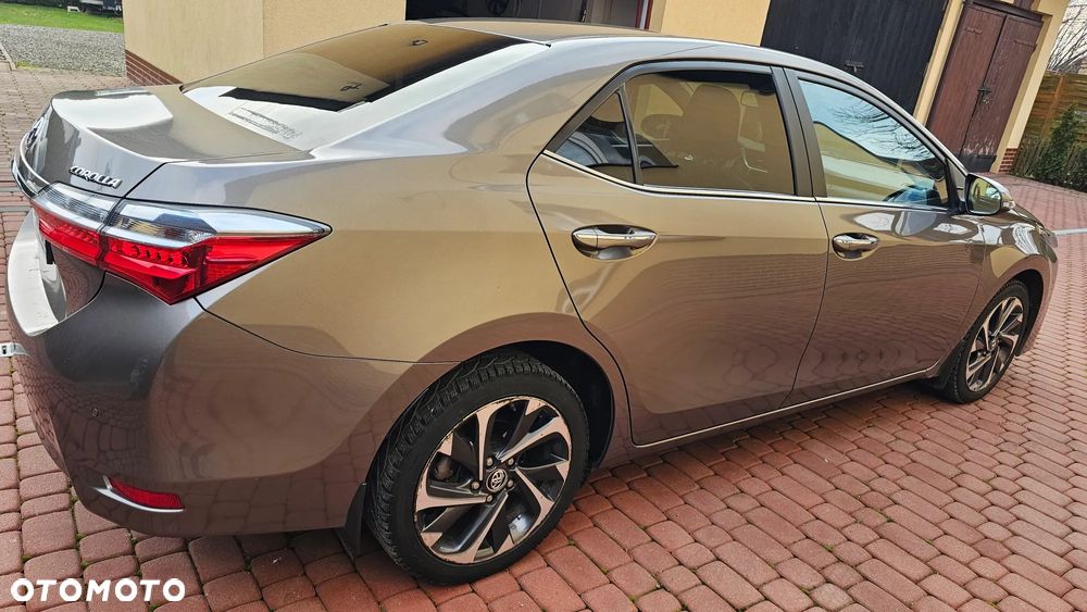 Toyota Corolla 1.6 Prestige EU6 - 21