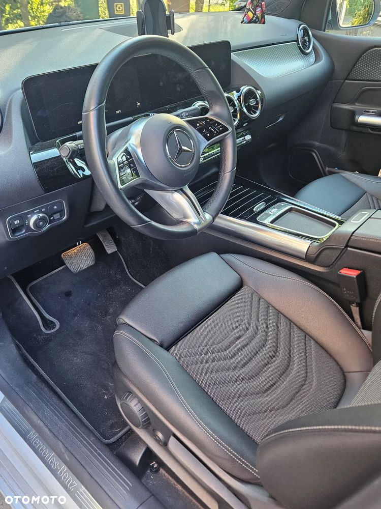 Mercedes-Benz Klasa B 180 d 8G-DCT - 12