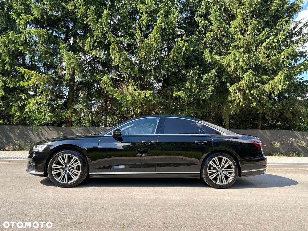 Audi A8 - 7