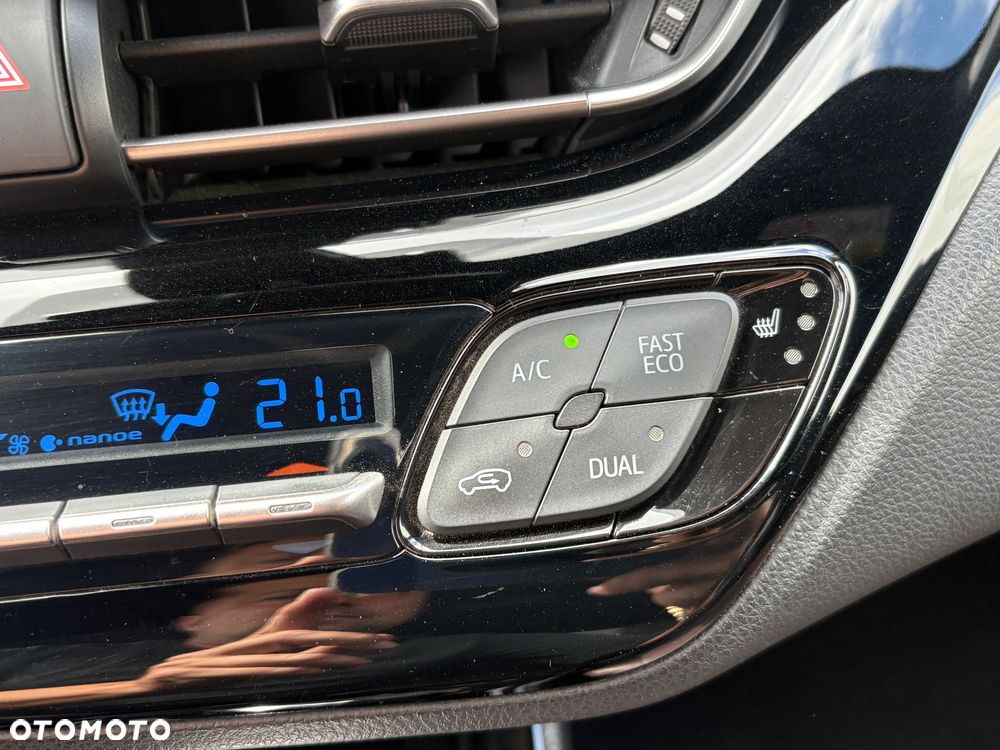 Toyota C-HR 1.8 Hybrid Prestige - 32