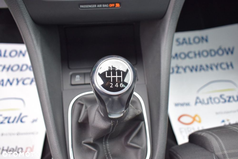 Volkswagen Golf - 30