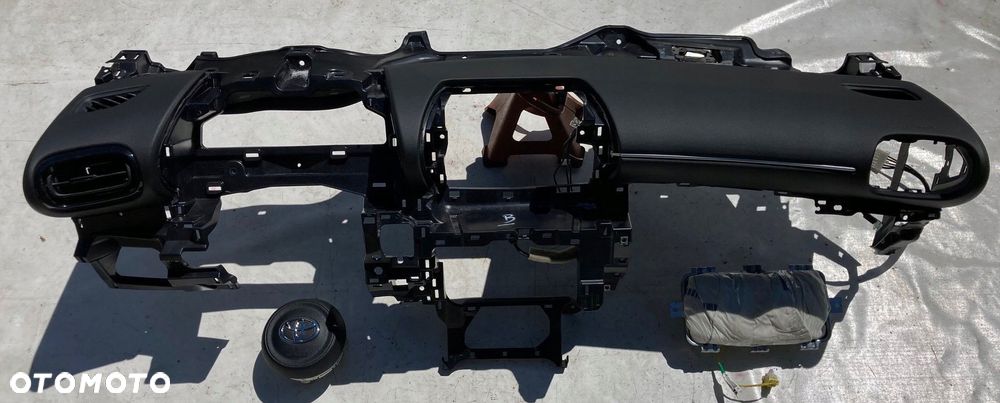 toyota yaris 4 iv deska kokpit konsola poduszki - 4