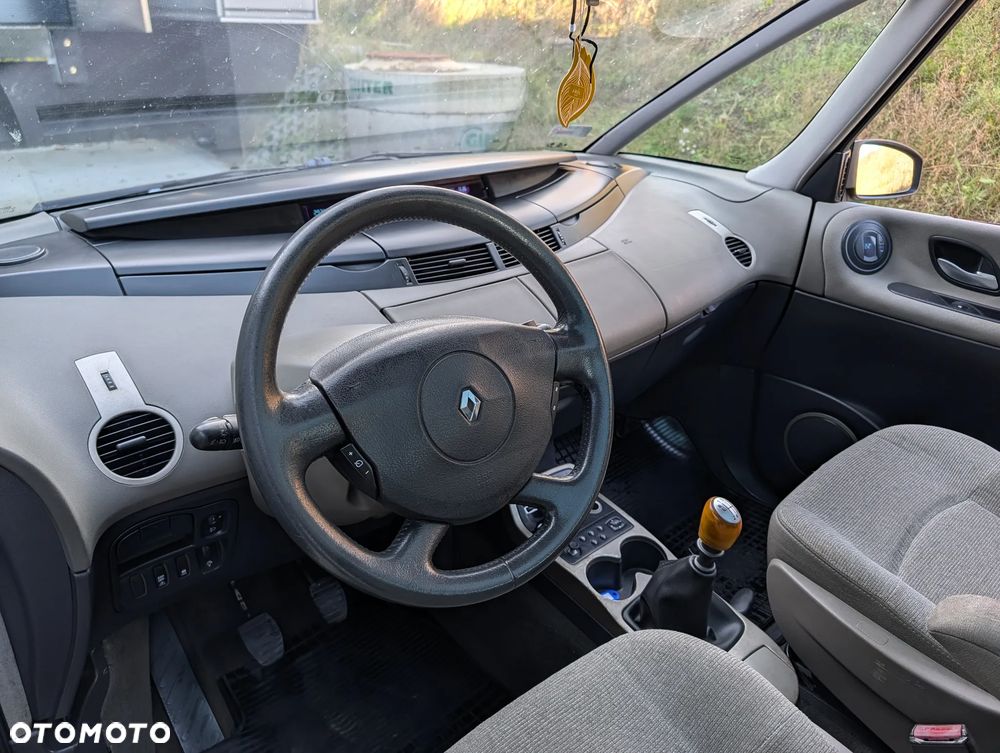 Renault Espace 1.9 dCi Avantage - 11