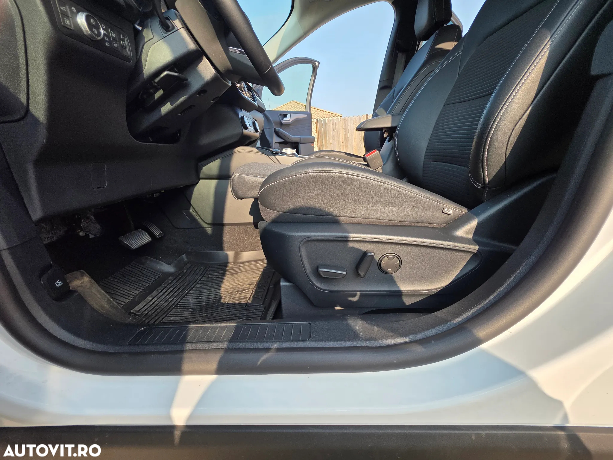 Ford Kuga - 8