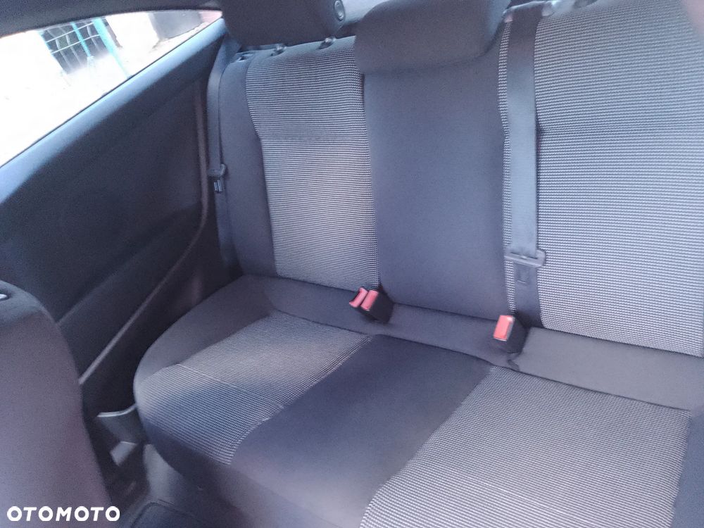 Opel Astra 2.0 T Cosmo - 5