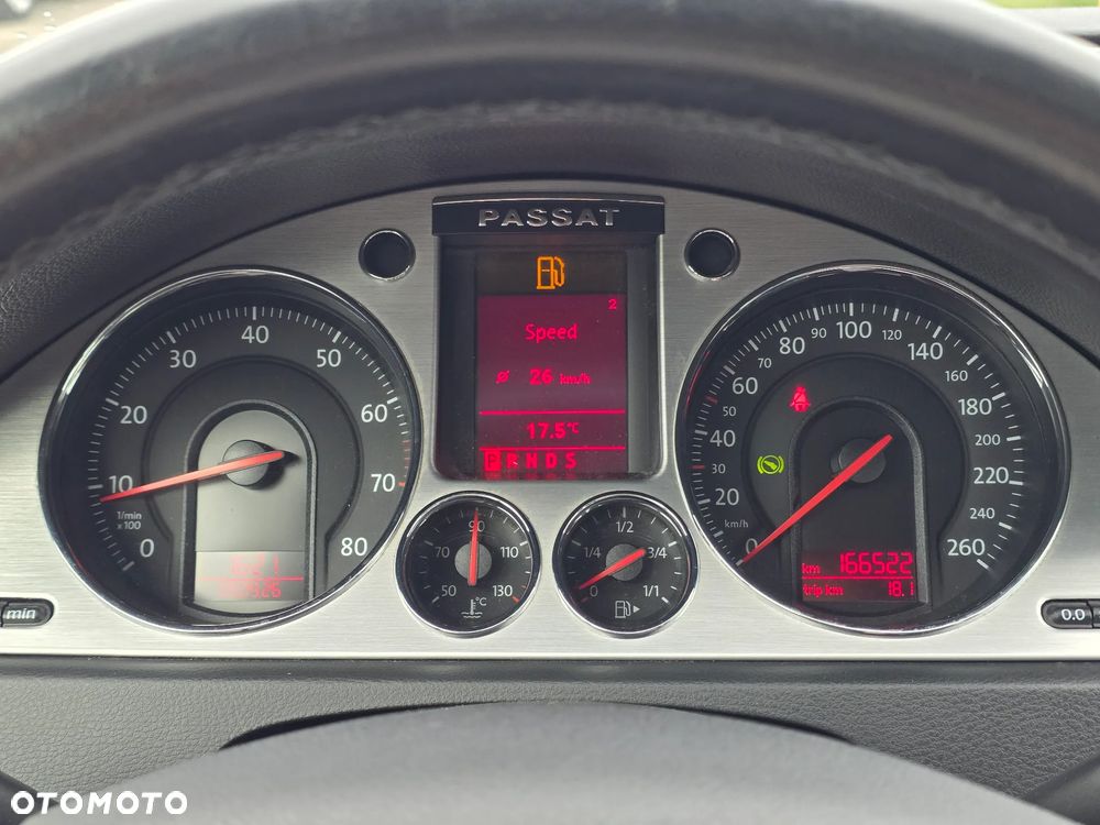 Volkswagen Passat 3.2 V6 FSI 4Motion DSG Highline - 13