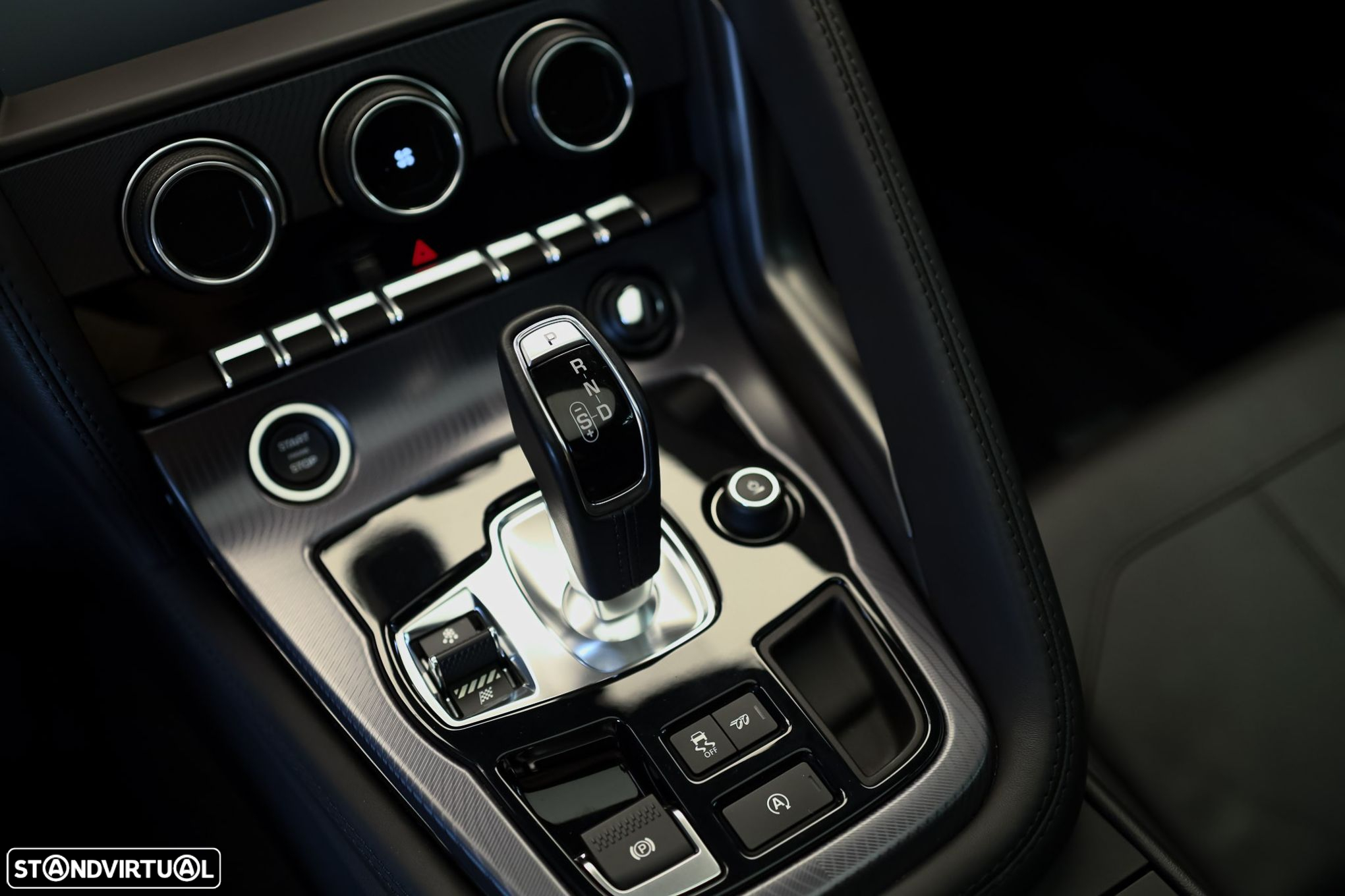 Jaguar F-Type 2.0 i4 R-Dynamic - 11