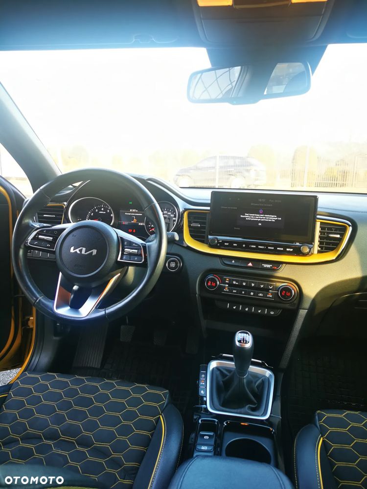 Kia XCeed 1.5 T-GDI L Business Line - 2