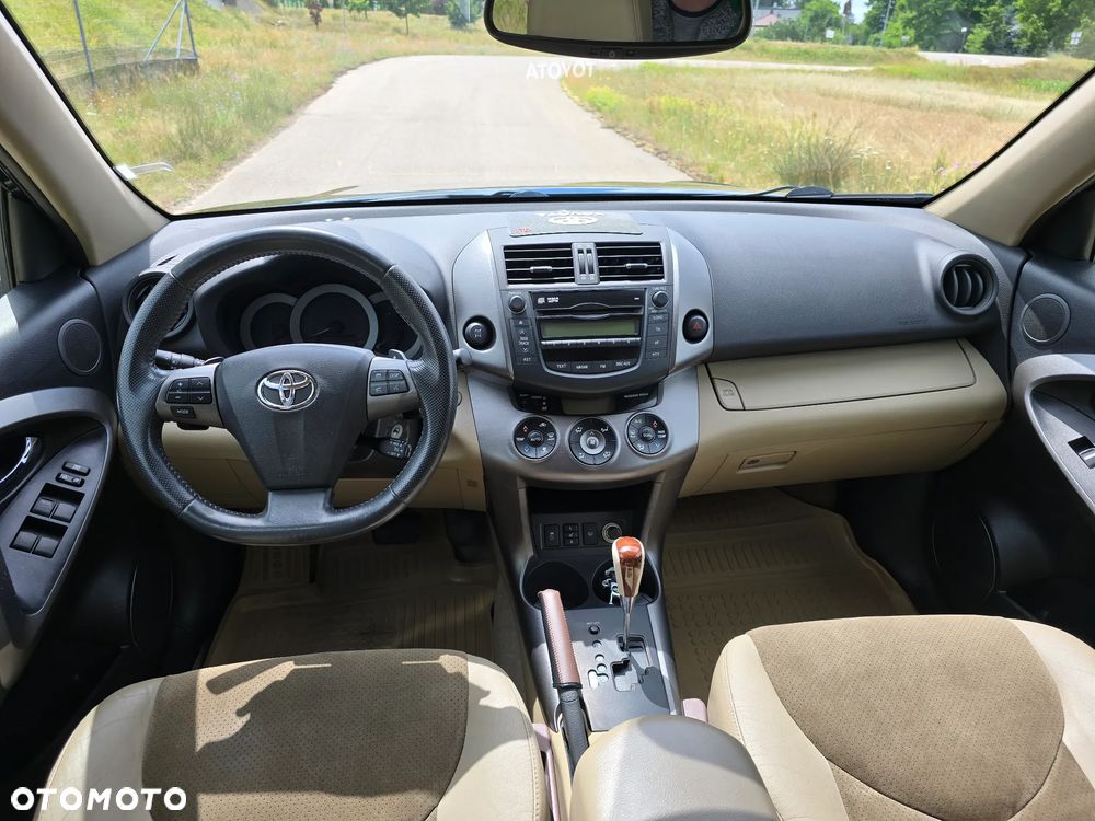 Toyota RAV4 2.0 VVT-i Premium MS - 8